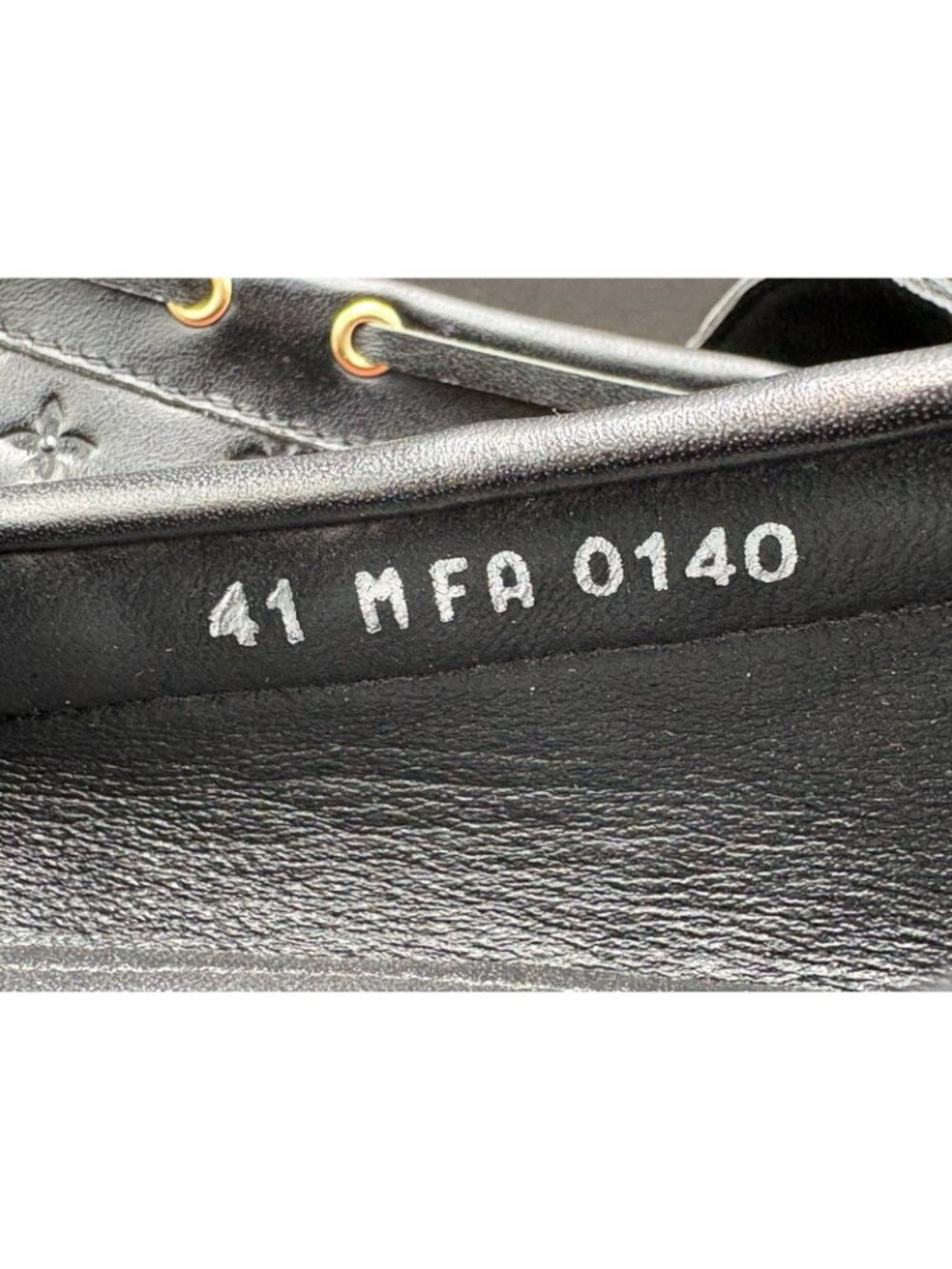 Louis Vuitton Women's Loafers Black Leather Flats Driving Shoes US-9 EU-41 EUC - Picture 10 of 10